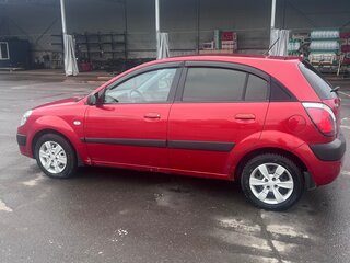 2008 Kia Rio II, красный, 490000 рублей, вид 3