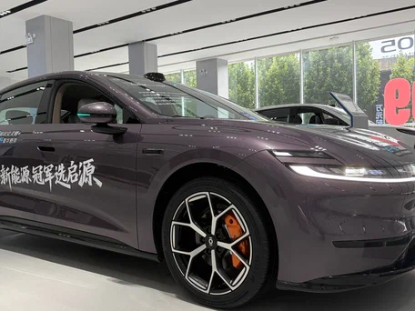 2026 Changan Qiyuan A06 51.48 kWh, серый, 2550000 рублей, вид 2