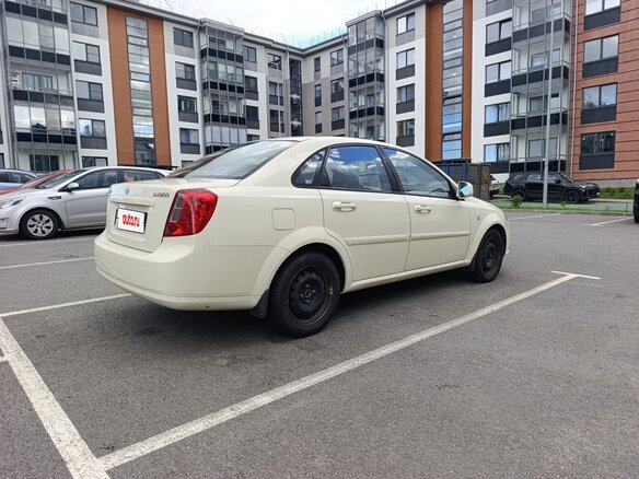 2014 Daewoo Gentra II, бежевый, 690000 рублей - вид 3