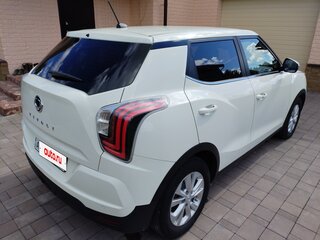 2020 SsangYong Tivoli I Рестайлинг, белый, 1700000 рублей, вид 3