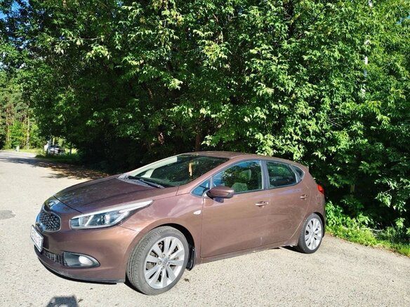 2014 Kia Ceed II, коричневый, 1000000 рублей - вид 1