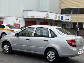 2014 Lada (ВАЗ) Granta I, серебристый, 415000 рублей, вид 4