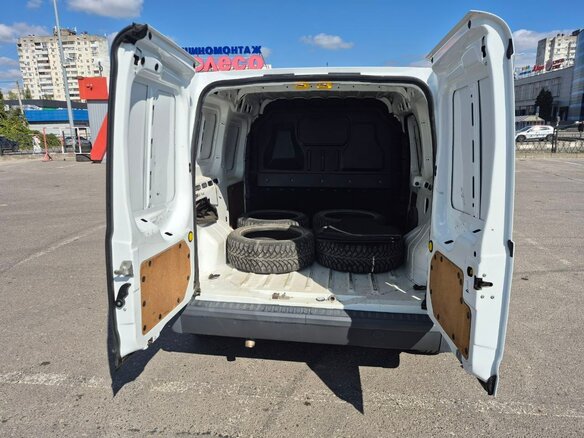 2012 Ford Transit Connect, белый, 750000 рублей - вид 4