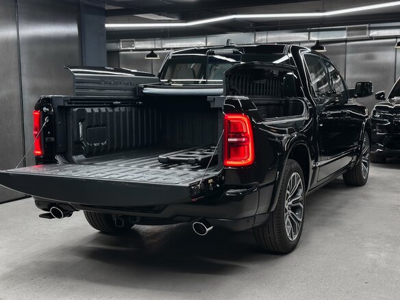 2026 Ram 1500 Crew Cab V Рестайлинг, чёрный, 9900000 рублей - вид 11