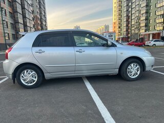 2002 Toyota Allex I Рестайлинг, серебристый, 600000 рублей, вид 5