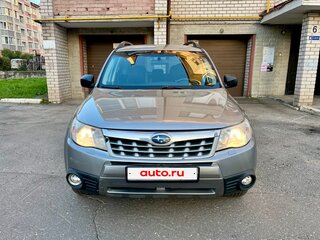 2011 Subaru Forester III Рестайлинг, серебристый, 855000 рублей, вид 3