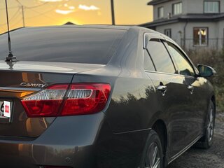 2013 Toyota Camry VII (XV50), серый, 1850000 рублей, вид 3