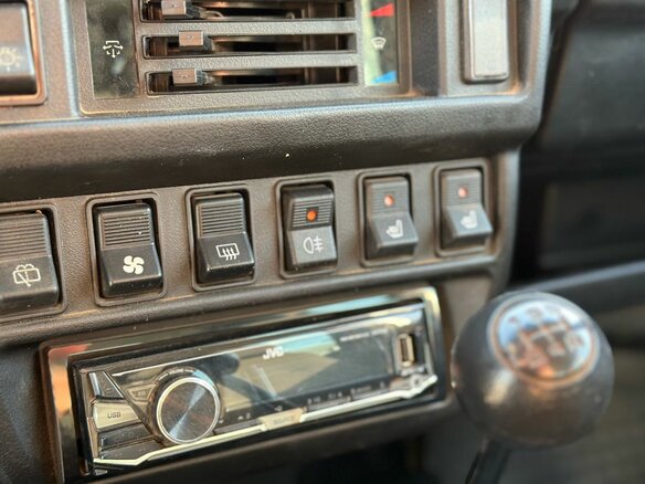 2016 Lada (ВАЗ) 2121 (4x4) I Рестайлинг, серебристый, 645000 рублей - вид 18