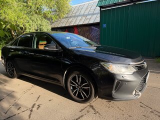 2016 Toyota Camry VII (XV50) Рестайлинг, чёрный, 1750000 рублей, вид 3