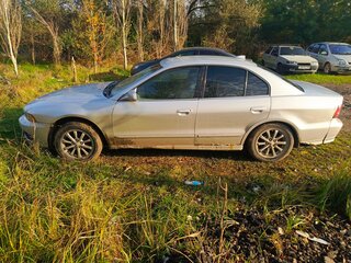 2002 Mitsubishi Galant VIII Рестайлинг, серебристый, 150000 рублей, вид 4
