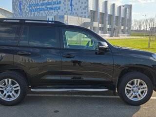 2011 Toyota Land Cruiser Prado 150 Series, чёрный, 2900000 рублей, вид 3