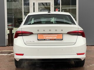 2021 Skoda Octavia IV (A8), белый, 2119000 рублей, вид 4