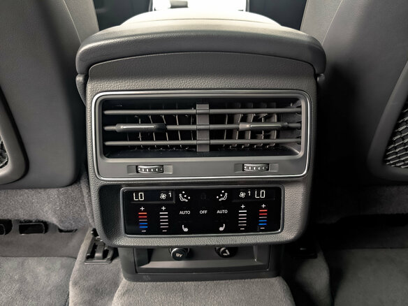 2023 Audi Q7 45 TFSI II (4M) Рестайлинг, чёрный, 7550000 рублей - вид 29