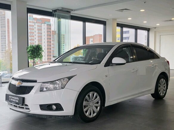 2012 Chevrolet Cruze I, белый - вид 1