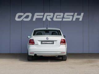 2017 Volkswagen Polo V Рестайлинг, белый, 1130000 рублей, вид 4