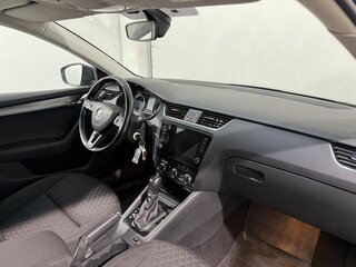 2018 Skoda Octavia III (A7) Рестайлинг, серый, 1679800 рублей, вид 3