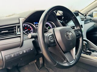 2021 Toyota Camry VIII (XV70) Рестайлинг, чёрный, 2200000 рублей, вид 5
