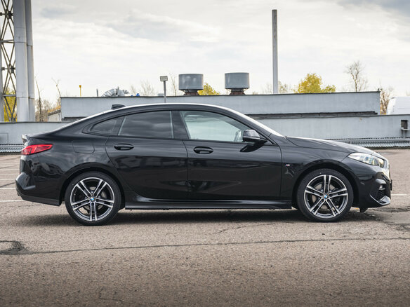 2021 BMW 2 серии Gran Coupe 218i F44, чёрный, 3089000 рублей - вид 3