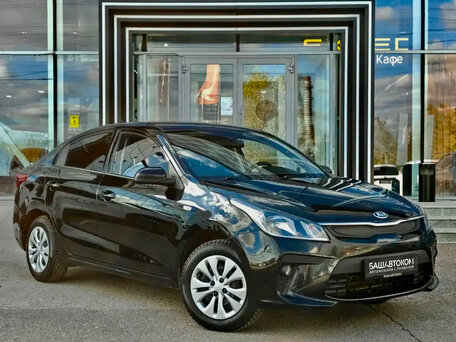 2019 Kia Rio IV, чёрный, 1410000 рублей, вид 3