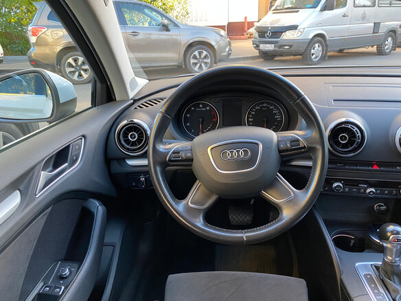 2014 Audi A3 III (8V), белый, 1550000 рублей - вид 12
