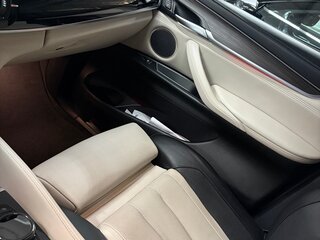 2015 BMW X6 M50d II (F16), чёрный, 3900000 рублей, вид 2