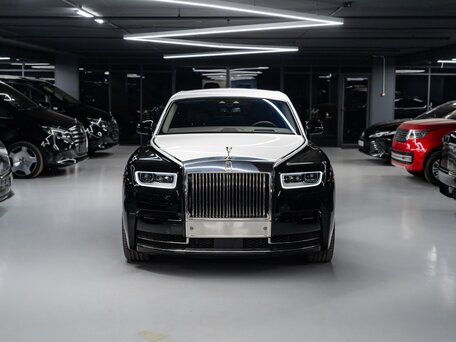 2019 Rolls-Royce Phantom VIII (Series I), белый, 37000000 рублей, вид 3