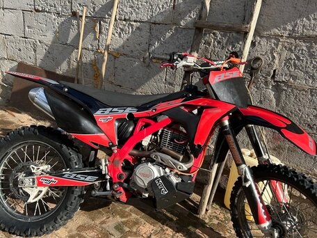 2021 BSE Z11, красный, 150000 рублей, вид 4
