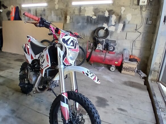 2020 Kayo Basic YX140EM, красный, 50000 рублей - вид 1