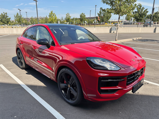 2026 Porsche Cayenne GTS Coupé III Рестайлинг, красный, 26320000 рублей, вид 1
