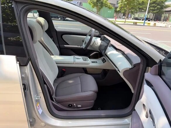 2026 Changan Qiyuan A06 28.39 kWh, серебристый, 2437007 рублей - вид 7
