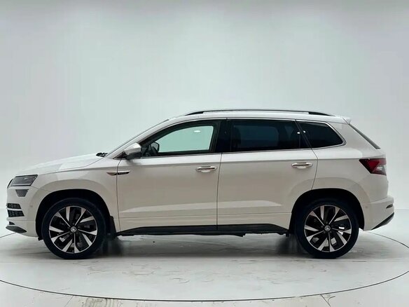 2022 Skoda Karoq I Рестайлинг, белый, 2750000 рублей - вид 6