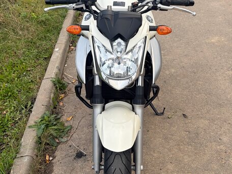 2010 Yamaha XJ6 (FZ6R), белый, 477000 рублей, вид 3