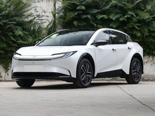 2026 Toyota bZ5 550, белый, 4203000 рублей, вид 4