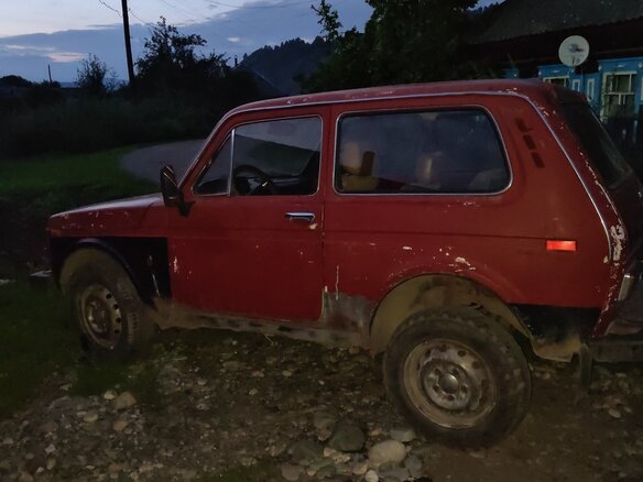 1988 Lada (ВАЗ) 2121 (4x4) I, красный, 150000 рублей - вид 2