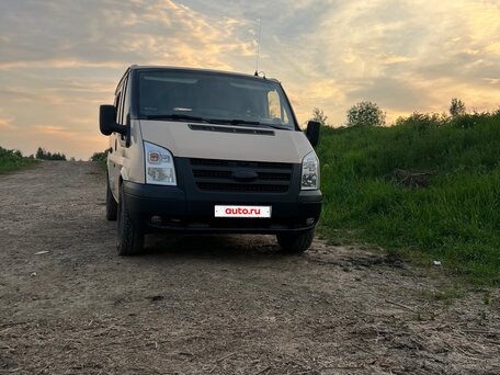 2010 Ford Transit, бежевый, 1470000 рублей, вид 1
