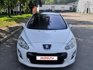 2011 Peugeot 308 I Рестайлинг, белый, 700000 рублей, вид 3