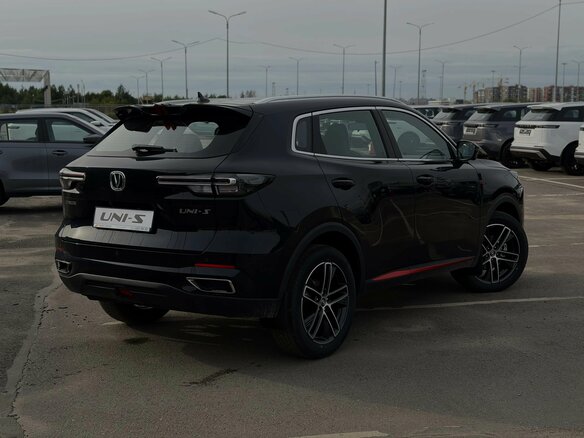 2026 Changan UNI-S I, чёрный, 3229900 рублей - вид 4