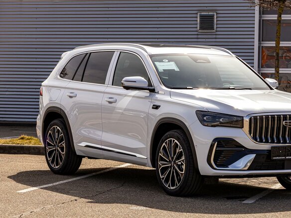 2025 Geely Monjaro I Рестайлинг, белый, 3055000 рублей - вид 6