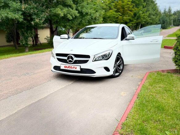 2018 Mercedes-Benz CLA 200 I (C117, X117) Рестайлинг, белый, 2350000 рублей - вид 1