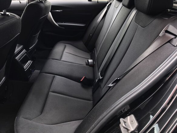 2017 BMW 1 серии 118i II (F20/F21) Рестайлинг, чёрный, 1649000 рублей - вид 14
