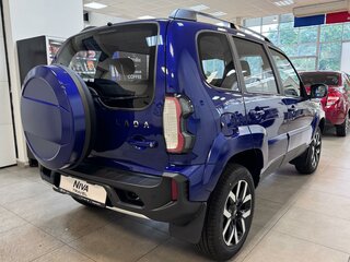 2026 Lada (ВАЗ) Niva Travel I Рестайлинг, синий, 1834000 рублей, вид 4