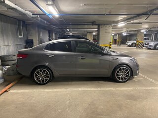 2016 Kia Rio III Рестайлинг, серый, 940000 рублей, вид 4