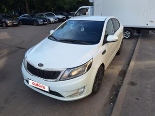 2012 Kia Rio 5-speed III, белый, 420000 рублей, вид 2