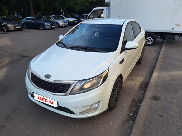 2012 Kia Rio 5-speed III, белый - вид 1