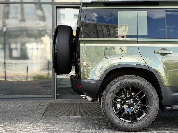 2025 Land Rover Defender 110 II, зелёный, 11500000 рублей - вид 33