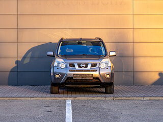 2011 Nissan X-Trail II Рестайлинг, серый, 1495000 рублей, вид 2