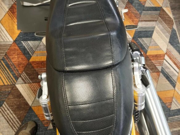 2006 Harley-Davidson V-Rod, жёлтый, 1500000 рублей - вид 5
