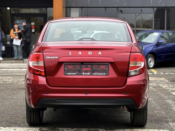 2026 Lada (ВАЗ) Granta I Рестайлинг, красный, 1238000 рублей - вид 7
