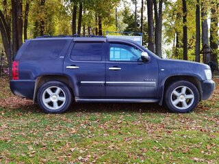 2013 Chevrolet Tahoe 6AT III, чёрный, 1850000 рублей, вид 3