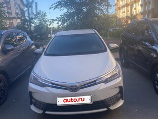 2018 Toyota Corolla XI (E160, E170, E180) Рестайлинг 1, белый, 2300000 рублей, вид 3
